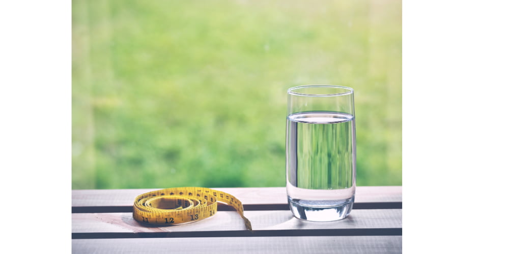 Water reduces calorie consumption