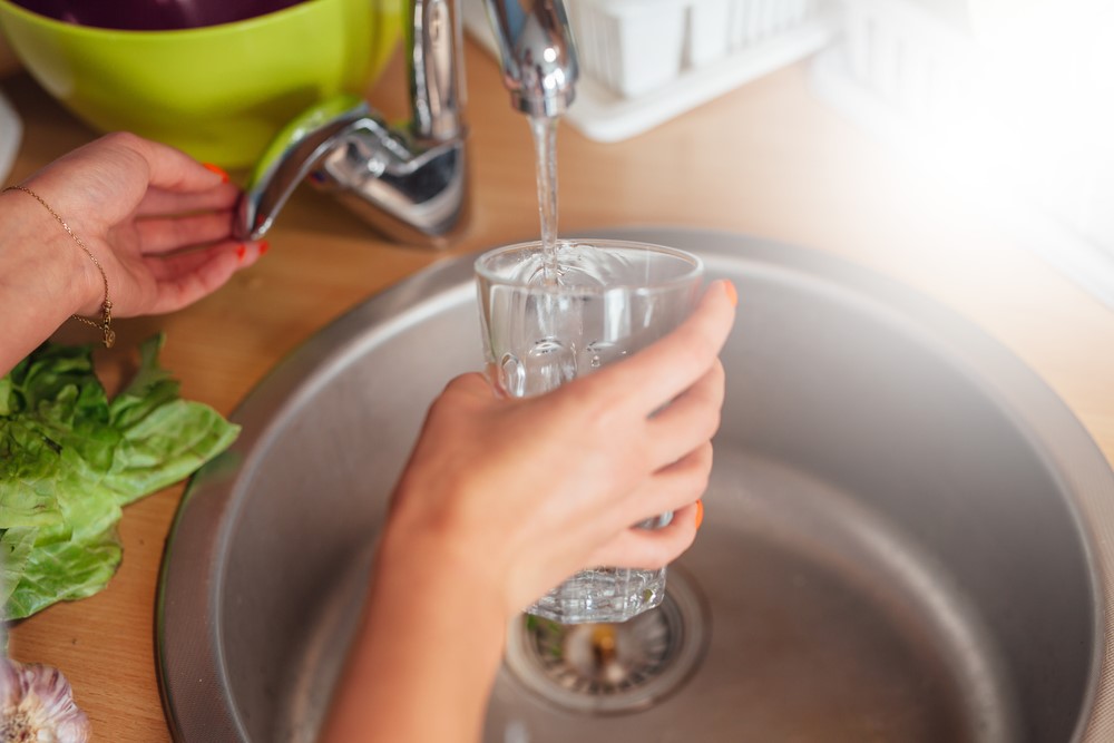 Does hard water cause kidney stones?